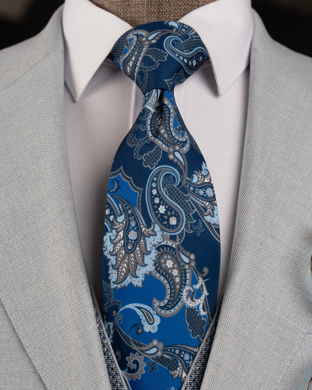 French Cuff Men's Grey Double Buttoned 3-Piece Suit